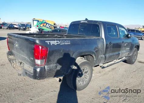 2017 Toyota Tacoma Trd Off Road z USA, uszkodzony, nr VIN 3TMDZ5BN5HM031976